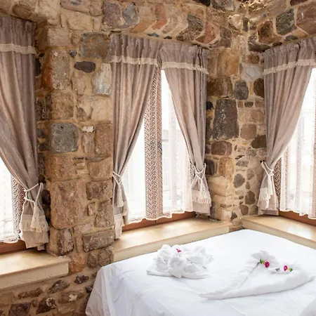 View , Luxury Old Town Apartment